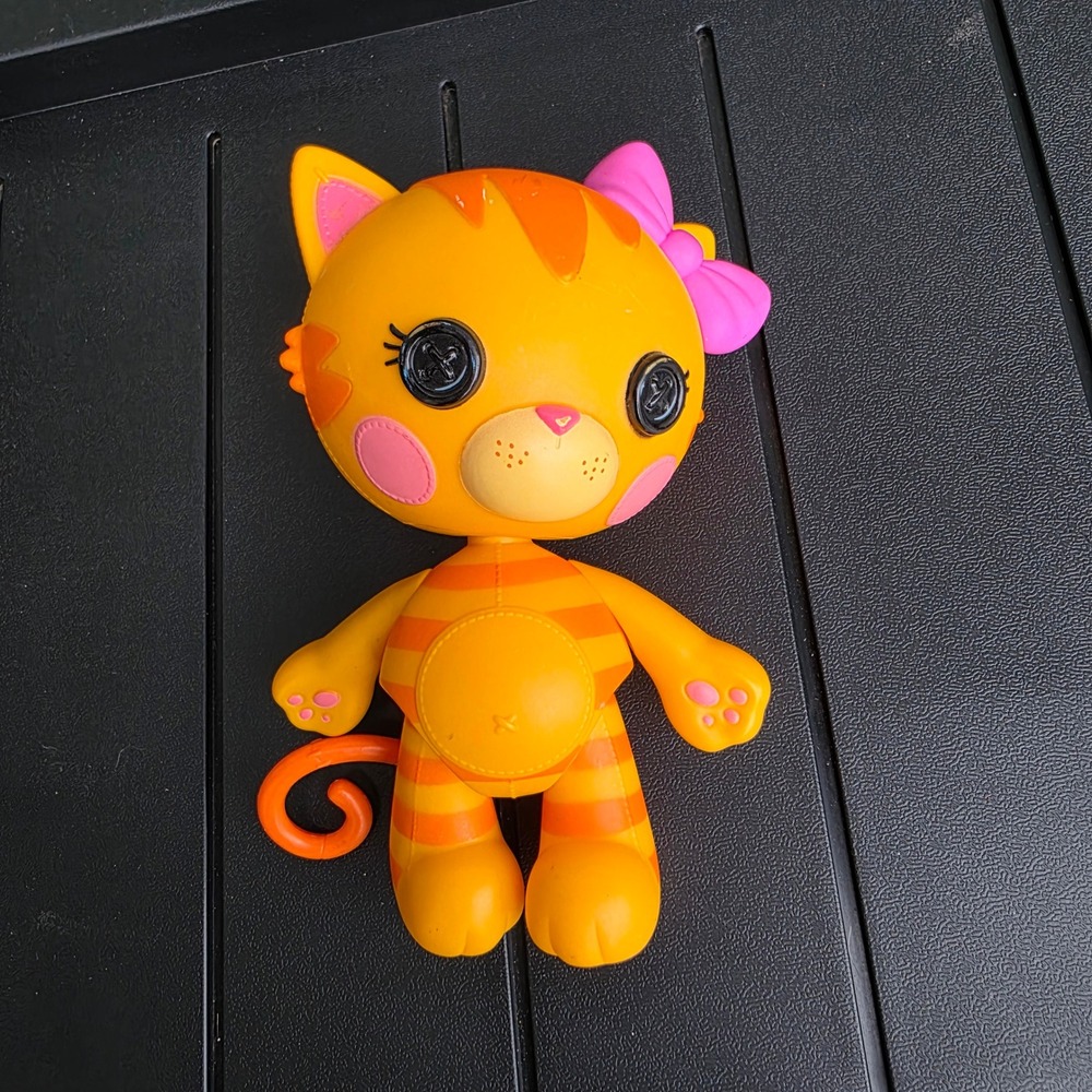 Lalaloopsy Purrty Cat Pet Figure Orange Tabby Pink Bow 7 Inch Plastic Figure
